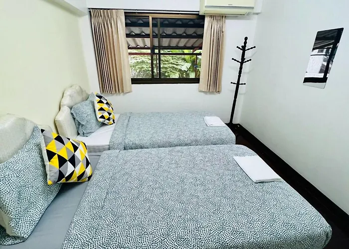Reehouse@soi Cowboy/asoke Bts Бангкок