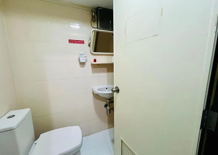 Гостевой дом Reehouse@soi Cowboy/asoke Bts Бангкок