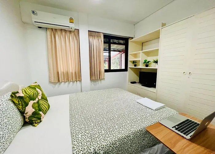 Reehouse@soi Cowboy/asoke Bts Бангкок