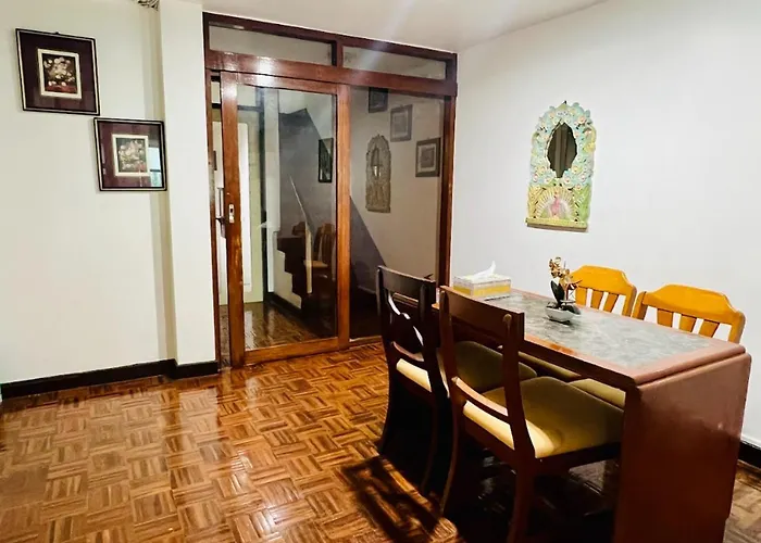 Reehouse@soi Cowboy/asoke Bts Гостевой дом 3*